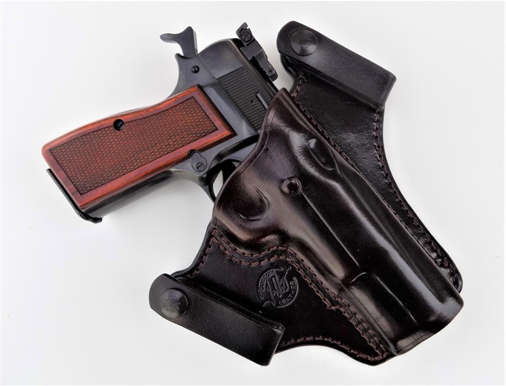 Browning Hi Power in a black Jeffrey Custom Leather holster front